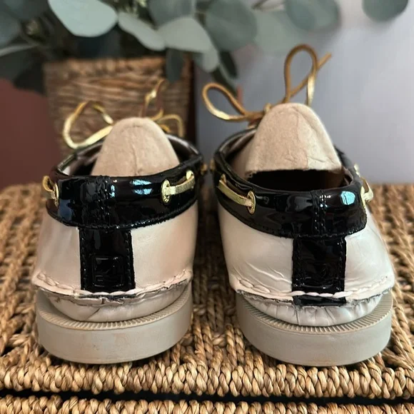 Sperry women’s pearlescent Cream black patent Leather top sider lace 8.5 loafers - Picture 6 of 14